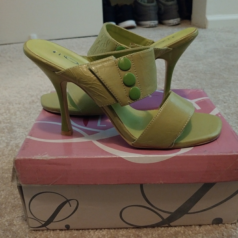 Green heels